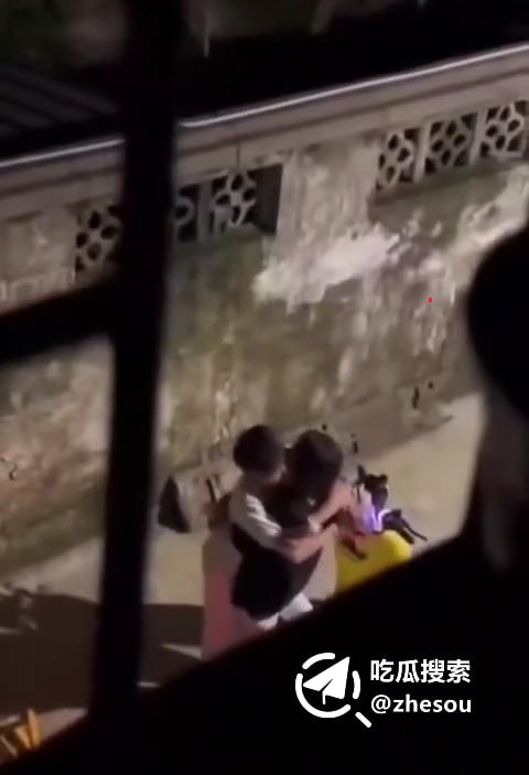 #九号电动车 又骗我买电动车？江苏情侣野外车震只不过车是九号电动车#九号电动车 又骗我买电动车？江苏情侣野外车震只不过车是九号电动车