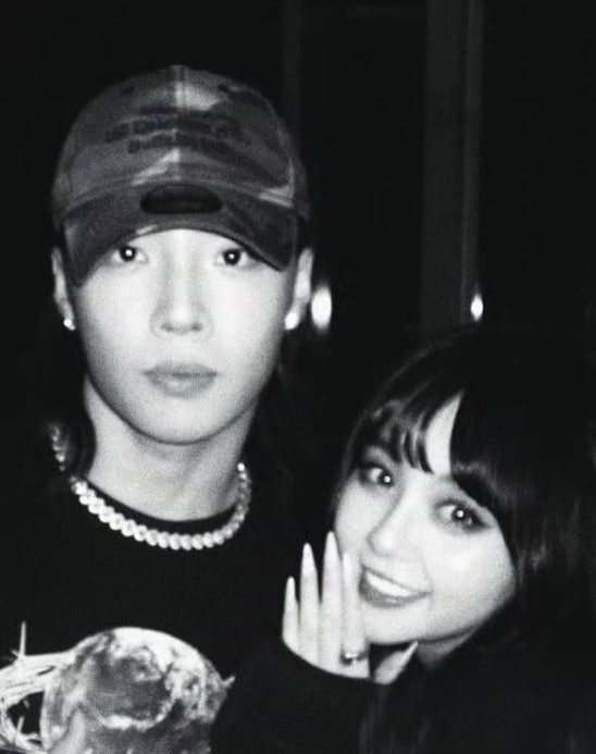 #陈泽希 内娱十八线Rapper歌手 陈泽希 被女友实锤时间管理大师劈腿多人嘻哈圈近期引发了一场重磅新闻，知名Rapper陈泽希因前女友的爆料卷入了劈腿门事件，持续引发广泛关注