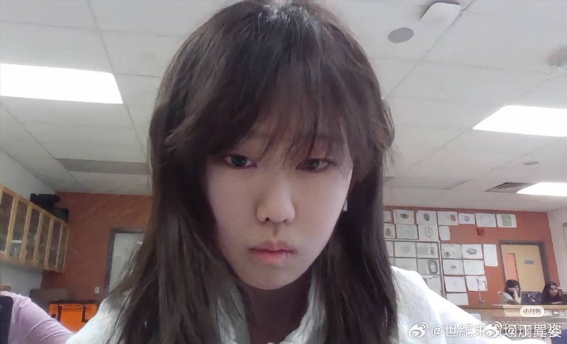 #谢安迪 #福利姬 百度副总裁谢广军13岁的女儿 谢安迪 已证实是推特福利姬 👉 ayam3_0v0