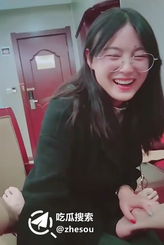 #语文老师 越反抗越兴奋！强上贵阳语文老师 开始喊不要不要 插进去之后秒变荡妇 全程对白超刺激！☁️ 口令