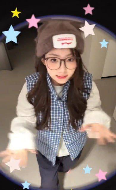 #小郑嘻嘻 抖音300万粉丝网红 小郑嘻嘻 曝光老公婚内出轨 体育男大战拔丝女#小郑嘻嘻 抖音300万粉丝网红 小郑嘻嘻 曝光老公婚内出轨 体育男大战拔丝女