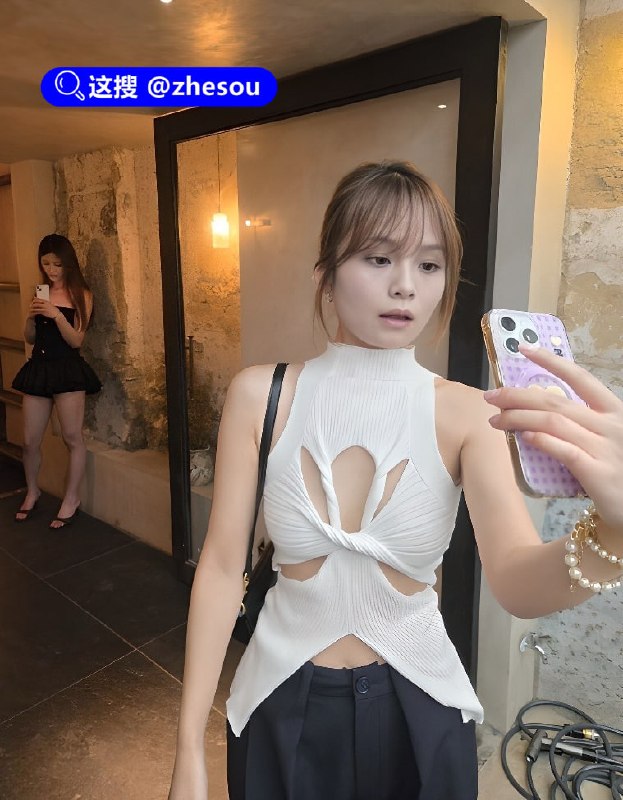 #柳婧 浙江丽水拜金名媛 柳婧 下海援交被泄密大量私拍 户外野战激情3P 口爆浓精画面判若两人！☁️ 口令