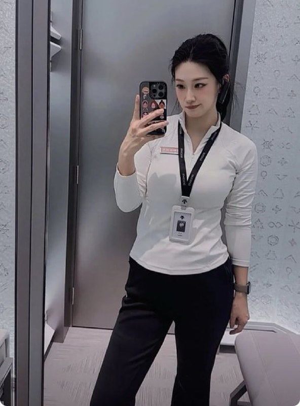 迪桑特女销售 刘佳 知三当三！偷情顾客老公遭全网曝光 裸照贴试衣间彻底社死☁️ 口令