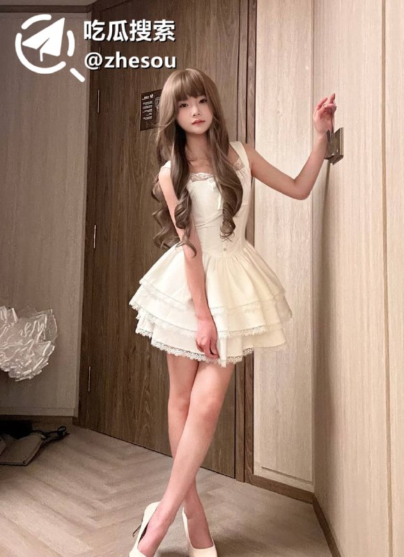 #林美琪 福州极品女大 林美琪 性爱私拍 女上位猛摆翘臀诱人无比 酒店窗前后入反差骚绝☁️ 口令