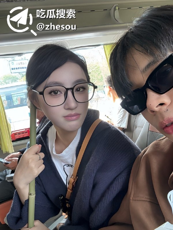安徽高冷女老师 惨遭渣男曝光 乖巧配合甘愿当母狗 边打游戏边做爱骚态反差！☁️ 口令