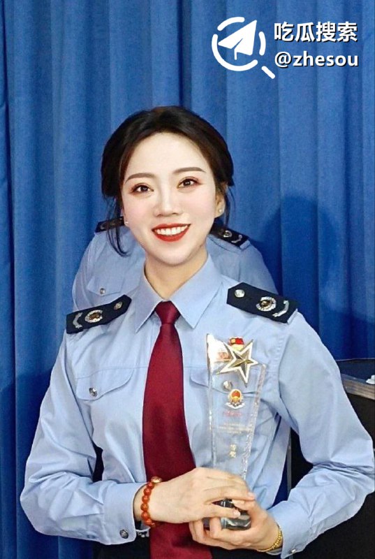 #深圳税务局 深圳税务局女职员 (兔兔的胡萝卜) 小红书自曝想被潜规则进步被挖黑料#深圳税务局 深圳税务局女职员 (兔兔的胡萝卜) 小红书自曝想被潜规则进步被挖黑料