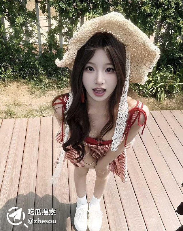 #张羽希 颜值大学生 张羽希 虚荣心作祟被金主包养玩弄 戴狗链滴蜡调教 后入打桩猛操骚穴☁️ 口令