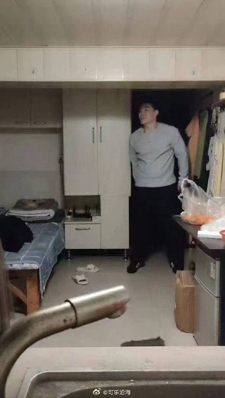 #阿红 伪娘阿红男装女伴约直男 拍摄了一千多部视频！🔞视频 t.me/zhetiao/6652#阿红 伪娘阿红男装女伴约直男 拍摄了一千多部视频！🔞视频 t.me/zhetiao/6652