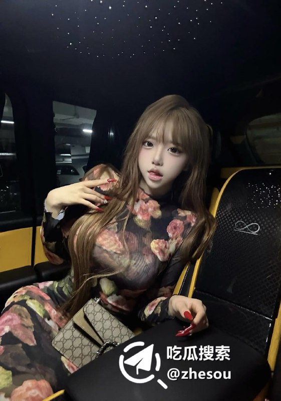#罗亦何 实锤21万粉丝抖音精致女名媛罗亦何假冒医美收割粉丝抖音拥有21万粉丝的精致女名媛罗亦何，近日被前助理实锤曝光