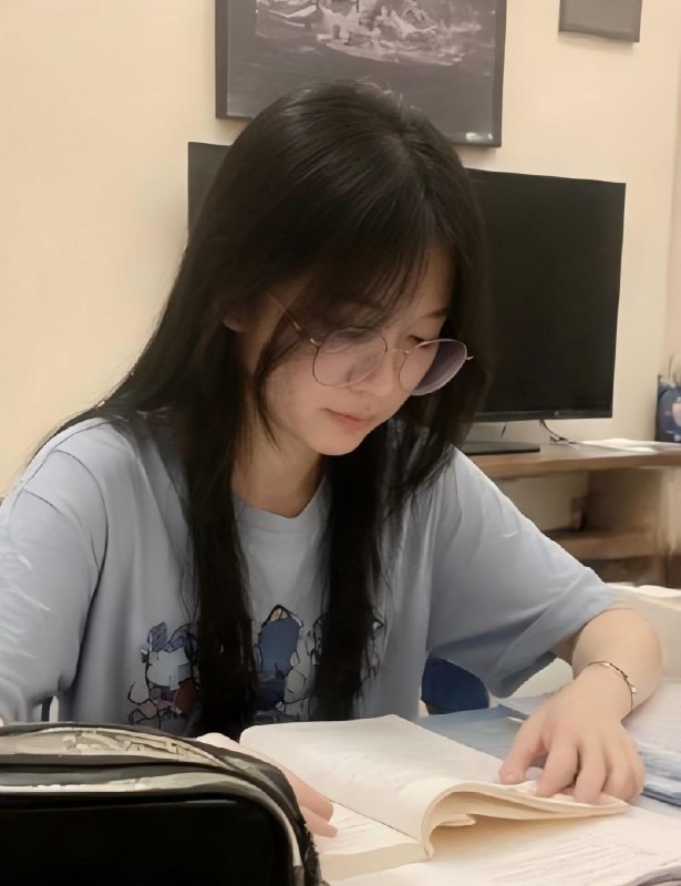 #童欣欣 河南师范大学 童欣欣 性欲旺盛淫性浪荡 网聊两月就主动送穴上门求操！☁️ 口令