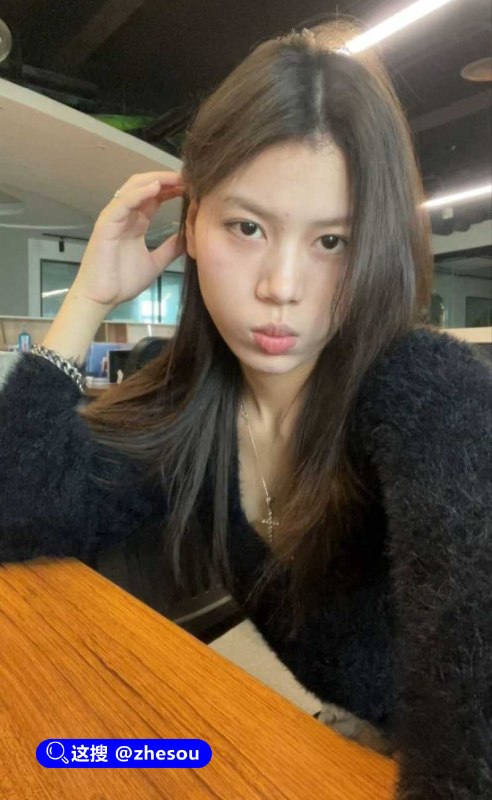 #叶艺凡 重庆两江新区 叶艺凡 做爱自拍流出 清纯可爱女孩深情 高潮时身体颤抖表情销魂☁️ 口令