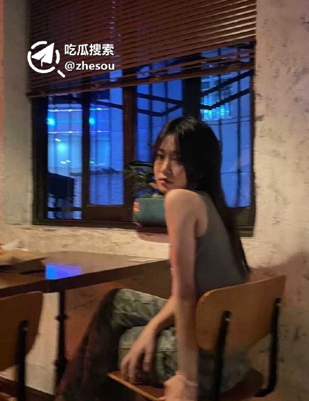 #赵晚宁 南京经贸学院 赵晚宁 极品学姐私密曝光 白天会计课代表 晚上主动口交骑乘 反差感直接爆表☁️ 口令