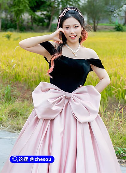 #陈思莹 广东佛山 陈思莹 性爱私拍 跪舔肉棒骑乘猛摇 被后入狂顶眼神迷离 这谁能顶得住？☁️ 口令