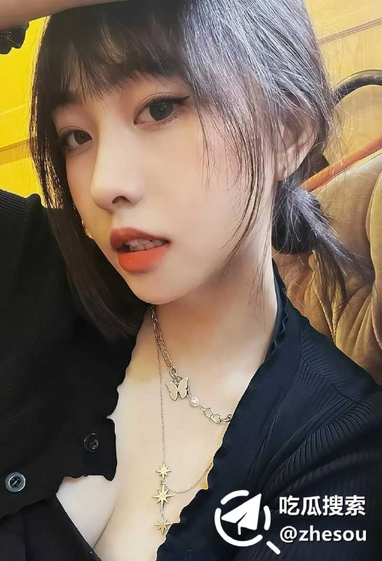 #李晓 极品高颜值反差婊 李晓 性爱私拍 网上寻主招来狠人 被捆绑狠操口爆颜射 叫声骚到破音☁️ 口令