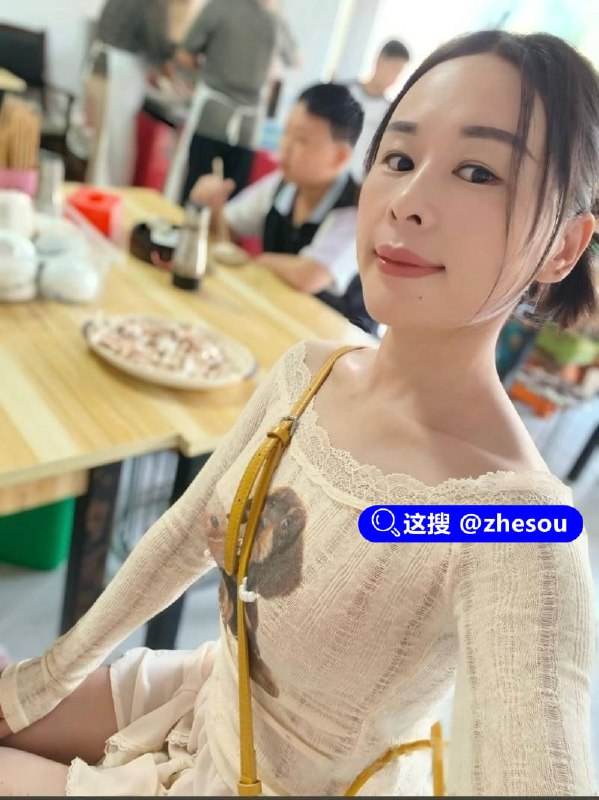 #红领巾幼儿园 #阳信幼儿园 信阳红领巾幼儿园园长不雅视频曝光信阳红领巾幼儿园女园长 私下偷情男家长 被原配发现后怒爆不雅视频☁️口令【红领巾幼儿园】 