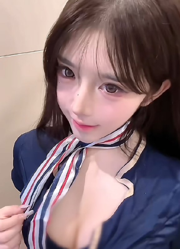 #罗亦何 音擦边网红社会好姐姐罗亦何#罗亦何 音擦边网红社会好姐姐罗亦何