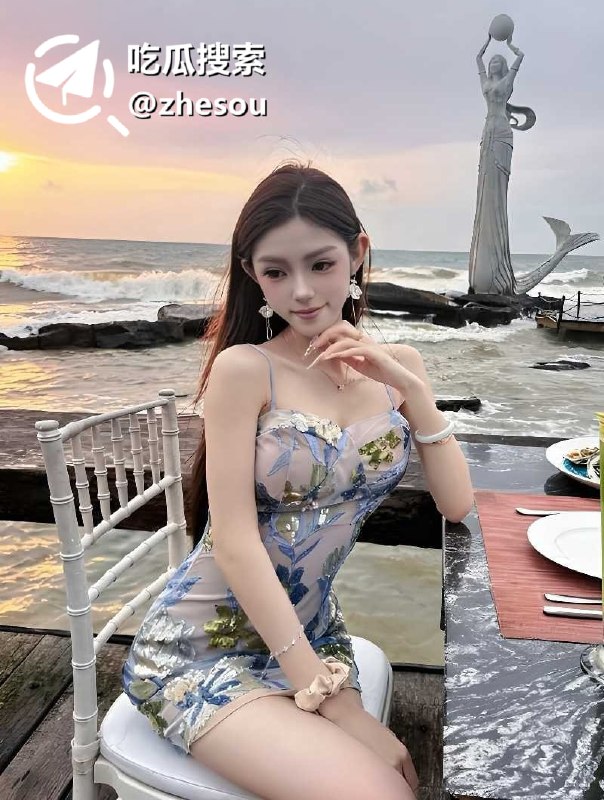 #欣欣子 高颜值网红 欣欣子 酒店做爱视频泄露 口交前男友吸硬后榨精 骚穴粉嫩又多汁极品高颜值网红欣欣子与前男友做爱视频流出，平时拍照非常有气质也很漂亮从不戴眼镜，但在视频当中她戴着眼镜做爱看着清纯可爱，这妹子被男友疯狂打桩引脚不停，也是她越叫前男友就越是兴奋，这与她平时摆拍拍照形成了鲜明的对比，就是这反差感又谁不喜欢呢☁️ 口令