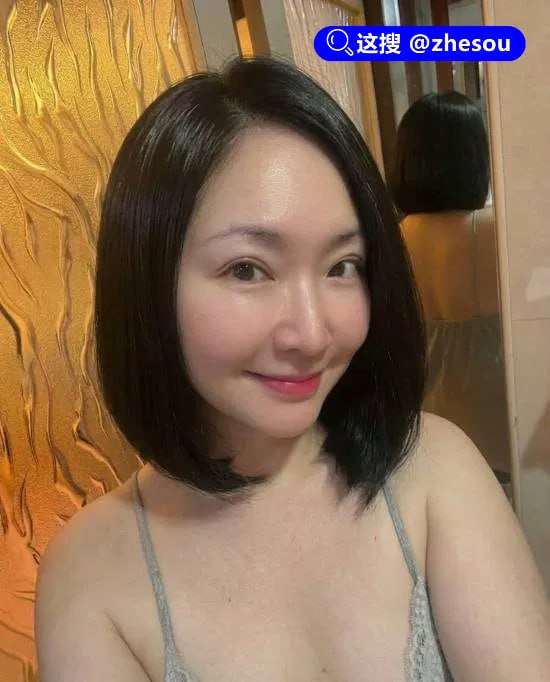 #王俐人 TVBS台湾不老女神王俐人突然宣布下海swag直播展示上围49岁仍保持火辣紧致身材的她，在传统影视圈无戏可拍后，转型登陆成人直播平台SWAG，举办多场高热度性感直播