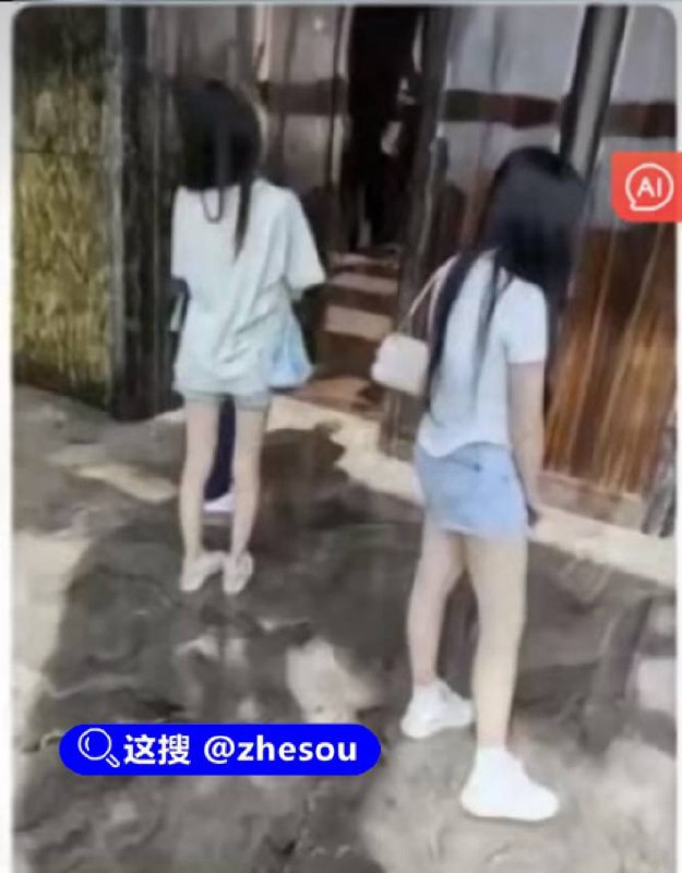 #汤姆张 汤姆张瑞吉酒店约两个未成年16岁女孩双飞#汤姆张 汤姆张瑞吉酒店约两个未成年16岁女孩双飞