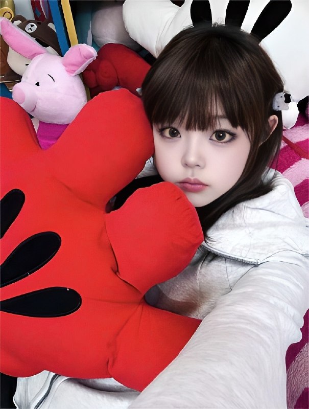 #郑家乐 山东工艺美术学院反差婊 郑家乐 性爱自拍 乖乖女沦为精盆 身穿制服口交后入全程记录☁️ 口令