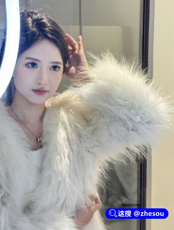 #李思悦 抖音女神 李思悦 私密视频泄露 黑丝诱惑为金主服务 无套抽插白浆四溢 高颜值尤物甘做母狗！李思悦完整版视频 