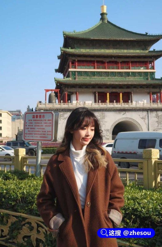 #曹以彤 浙江学生妹曹以彤跟男友性爱视频泄漏 清纯少女私下淫荡 骑乘榨精口活一流吊打外网！ 曹以彤女上位骑乘榨精