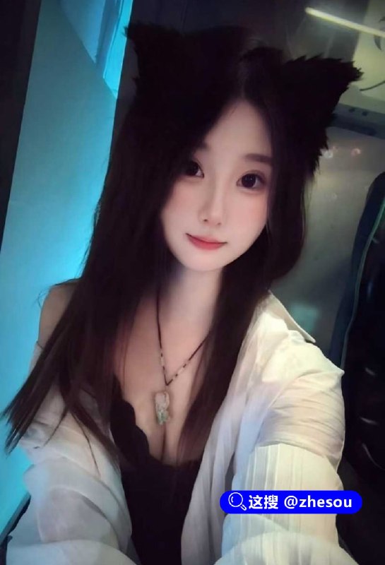 高颜值性瘾美少妇 离婚后疯狂纵欲放飞自我 炮友成群堪比公交车！现在的小少妇，性欲可真是太强悍了！这位饥渴难耐的美少妇，刚结婚没多久就离婚了，原因竟是嫌弃丈夫性功能不够强，离婚后不出意外的也是放飞自我，在自己的出租屋疯狂约炮，可谓是夜夜当新娘，那淫荡的一面，可真是骚到了骨子里！☁️ 口令