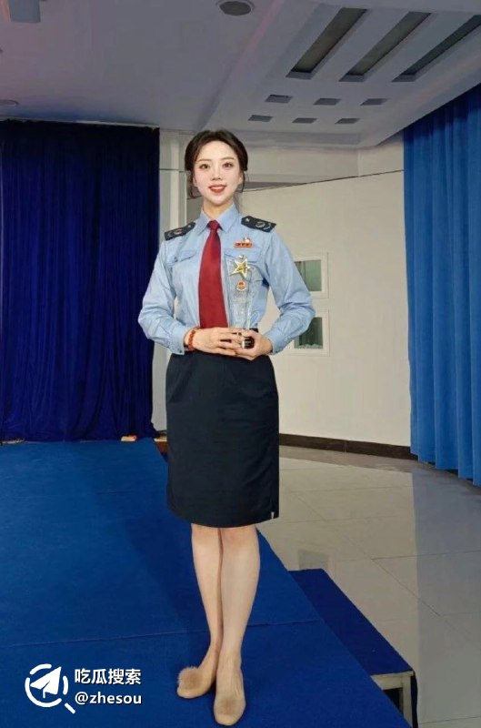 #深圳税务局 深圳税务局女职员 (兔兔的胡萝卜) 小红书自曝想被潜规则进步被挖黑料#深圳税务局 深圳税务局女职员 (兔兔的胡萝卜) 小红书自曝想被潜规则进步被挖黑料