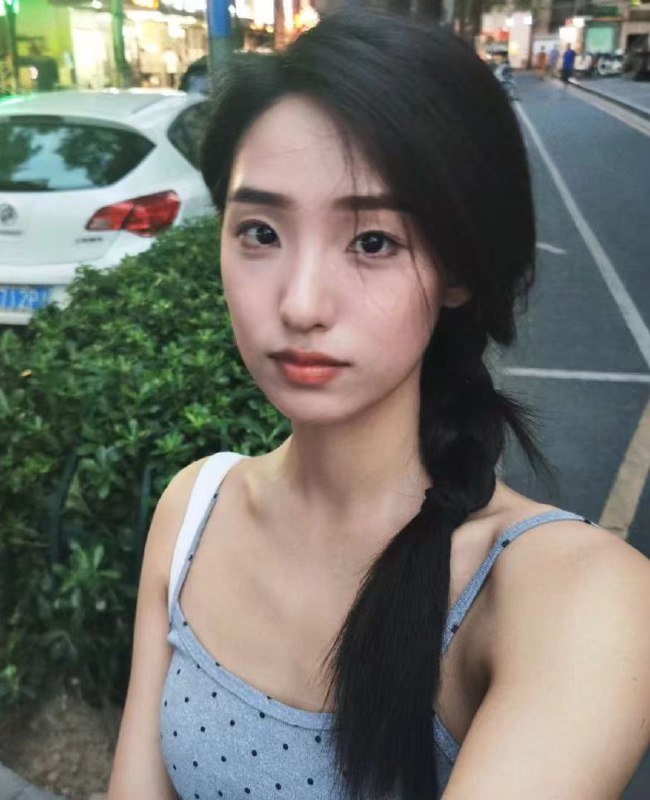 #小麦学姐 极品高颜值玉足博主 小麦学姐 居家裸足舔脚展示tk求饶大尺度福利视频流出