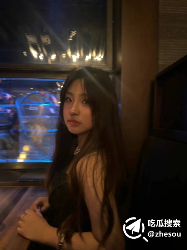 #赵子涵 西安文理学院反差学生 赵子涵 昔日校园女神被调教超反差，带着眼罩项圈被男友牵着链子后入各种浪叫视频合集
