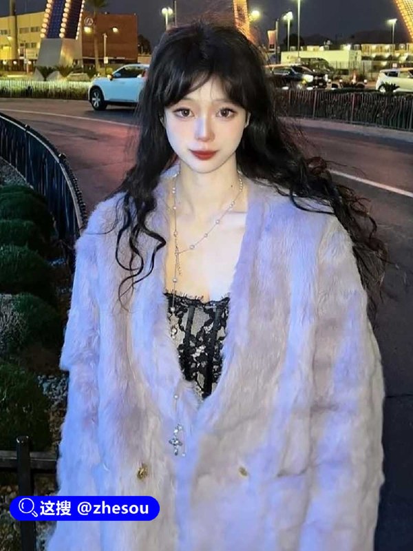 #余思韵 极品嫩妹 余思韵 车震破处私拍 穿JK让男友开荤狠操 逼口血丝淫水横流反差婊骚货车震自拍女主jk装下是全套性爱套餐，直接把男主鸡巴按在车座上就要操