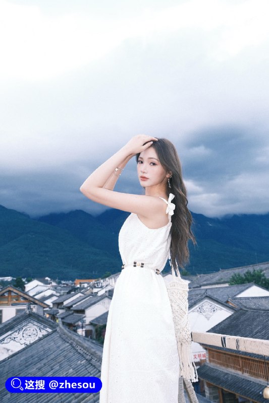 #贾乃亮 #李小璐 贾乃亮带货女助播 coco 因神似李小璐 被扒出早期下海做外围 还曾侍奉过午夜探花 网友直呼亮哥还是忘不了！#贾乃亮 #李小璐 贾乃亮带货女助播 coco 因神似李小璐 被扒出早期下海做外围 还曾侍奉过午夜探花 网友直呼亮哥还是忘不了！