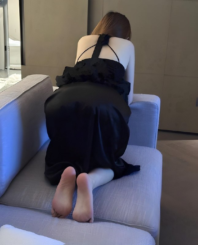 #孙佳琪 福建女大学生 孙佳琪 性爱视频 肥美馒头逼被男友大屌无套打桩 彻底征服！☁️ 口令