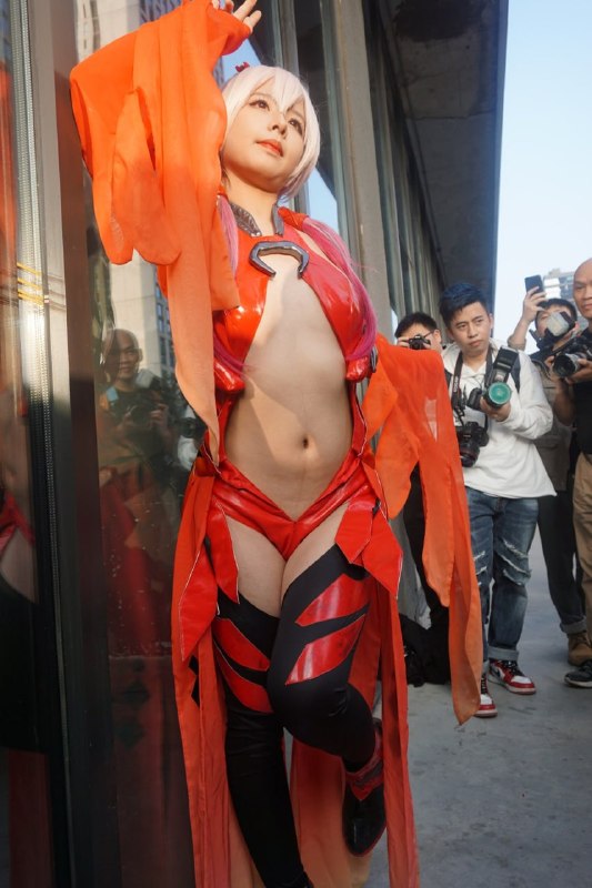 #萤火虫 #萤火虫漫展 广州萤火虫漫展cos拍胸 抄底  大胸萝莉穿制服阳台被猛操 春宫激战全程曝光#萤火虫 #萤火虫漫展 广州萤火虫漫展cos拍胸 抄底  大胸萝莉穿制服阳台被猛操 春宫激战全程曝光