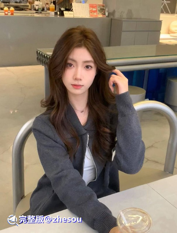 #陈敏仪 广州幼儿师范高等专科学校超高颜值的大专妹 陈敏仪 在陪玩软件勾搭金主 发展情人关系 脚踏三只船合集 