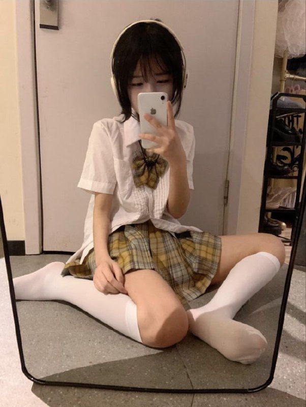#虚岁石榴 抖音JK福利姬 虚岁石榴 曝光患有梅毒 早期约炮福利视频合集完整版 