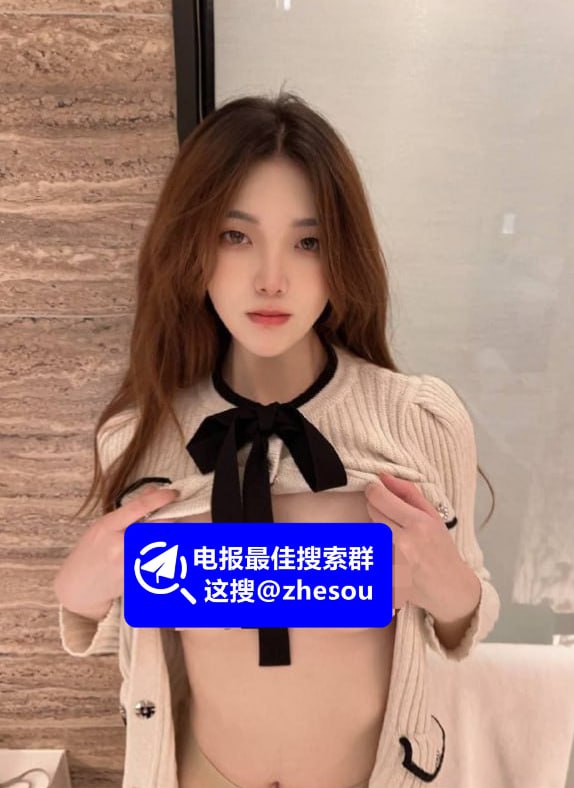 #王珞菲 上海财经大学高颜值母狗 王珞菲 被哈尔滨富二代包养调教 毒龙喝尿窗前爆操 小骚货M属性尽显！👇视频合集 【王珞菲】 