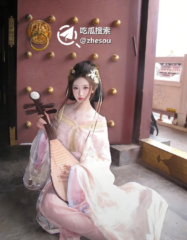 #王一凡 烟台职业学院拜金女 王一凡 在校期间兼职卖逼 被金主包养性爱视频遭曝光！☁️ 口令