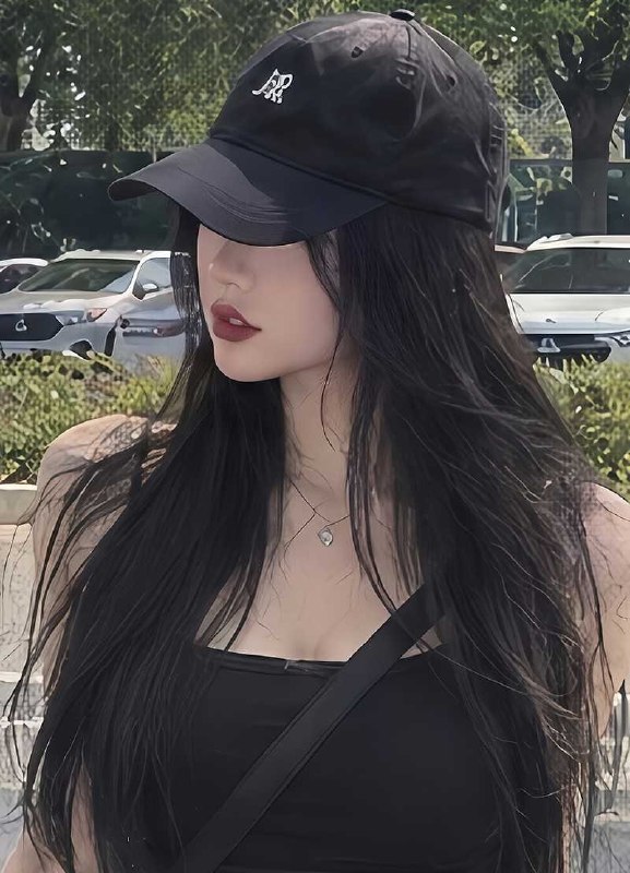 #刘莉雅  山东爆奶尤物 刘莉雅 情侣私拍泄密 穿红丝淫装被蹂躏狠操 跳蛋震穴爽到流尿☁️ 口令